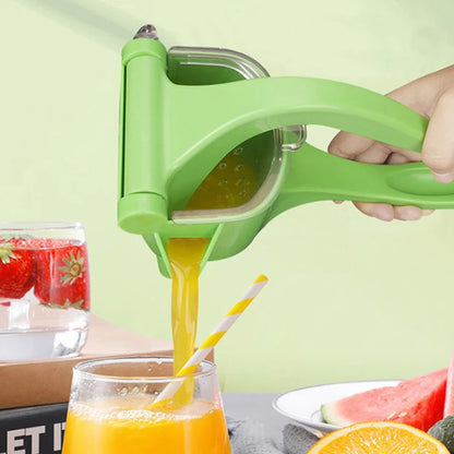 Handheld juicer